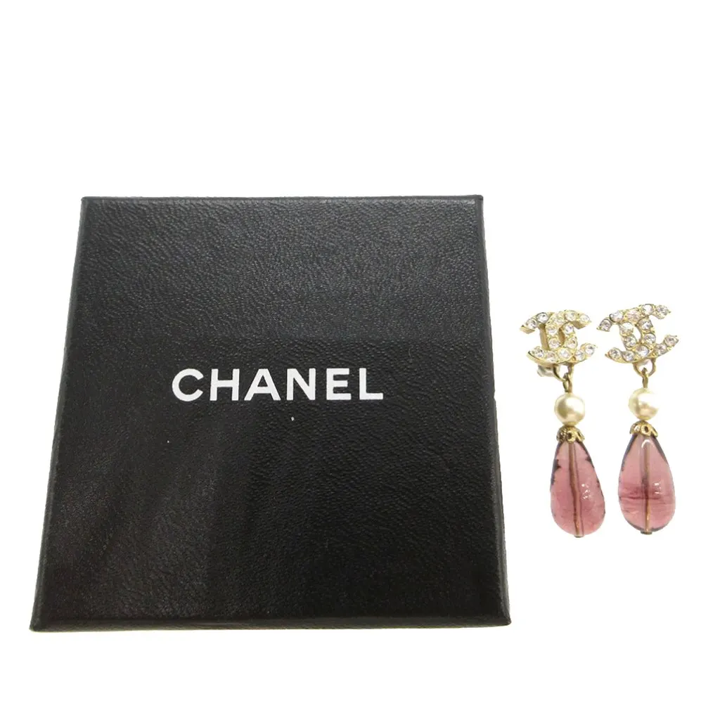 Chanel CC Gold Plated Strass Faux Pearl Push Back Earrings Gold Metal Very good - Model View