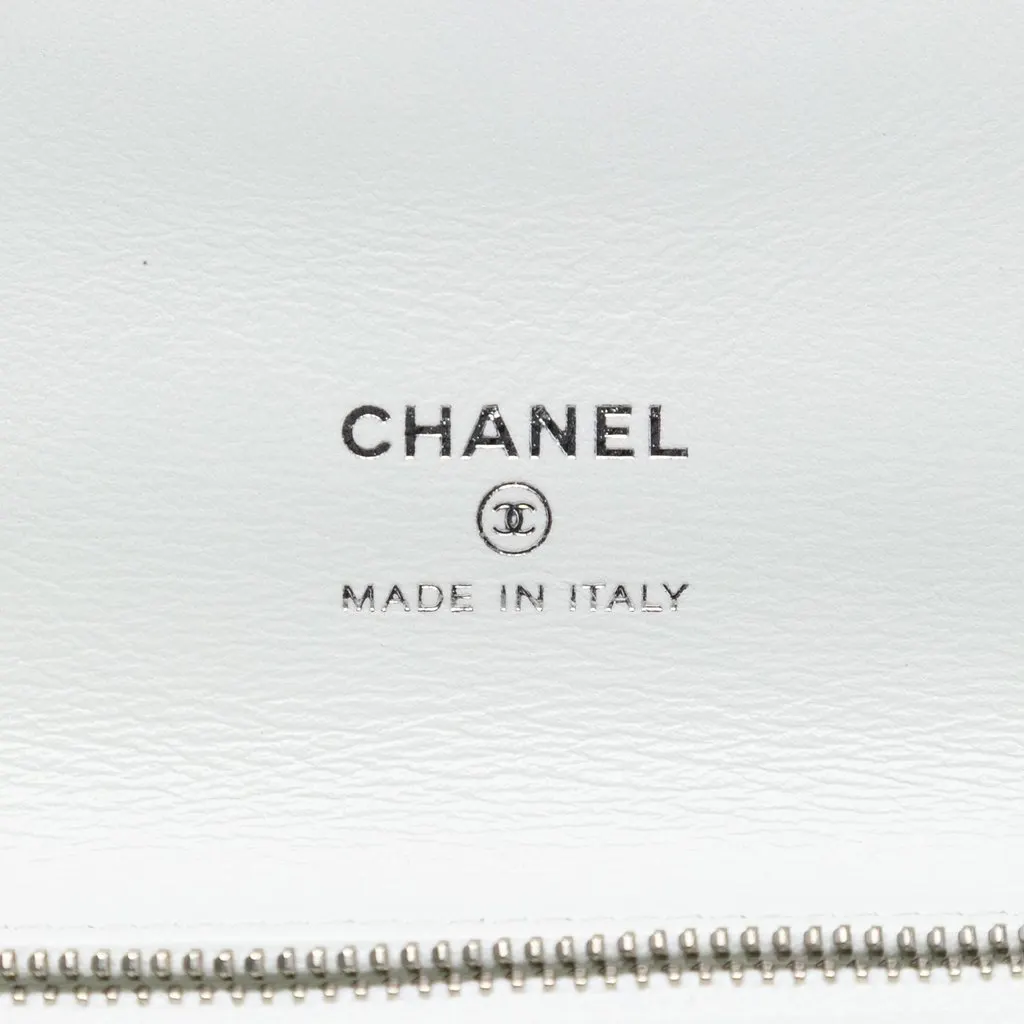 Chanel Iridescent Aged Calfskin 31 Clutch White Leather Very good - Box View