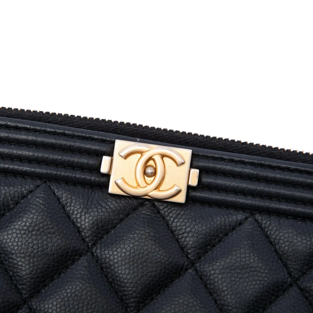 Chanel Large Quilted Caviar Boy O Case Clutch Black Leather Very good - Box View