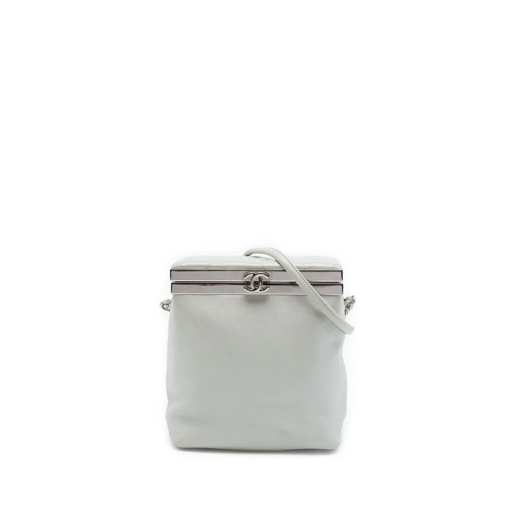 Chanel CC Metallic Calfskin Vanity Bag White Leather Very good - Front View