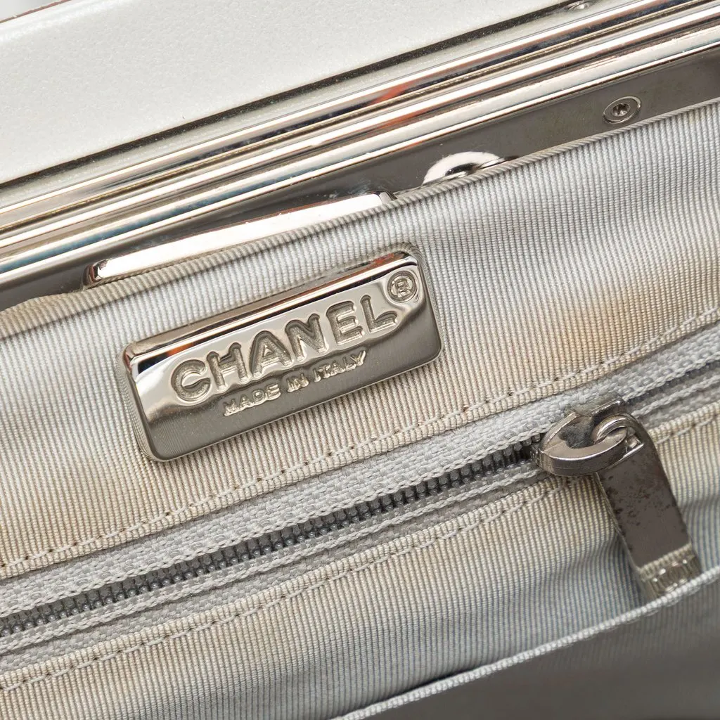 Chanel CC Metallic Calfskin Vanity Bag White Leather Very good - Box View
