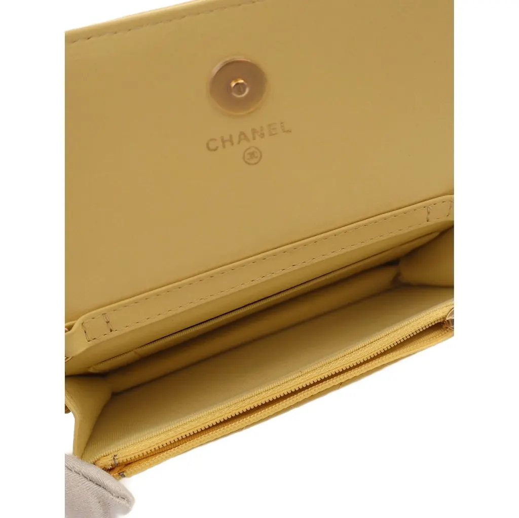 Chanel CC Quilted Lambskin Clutch With Chain Yellow Leather Very good - Model View