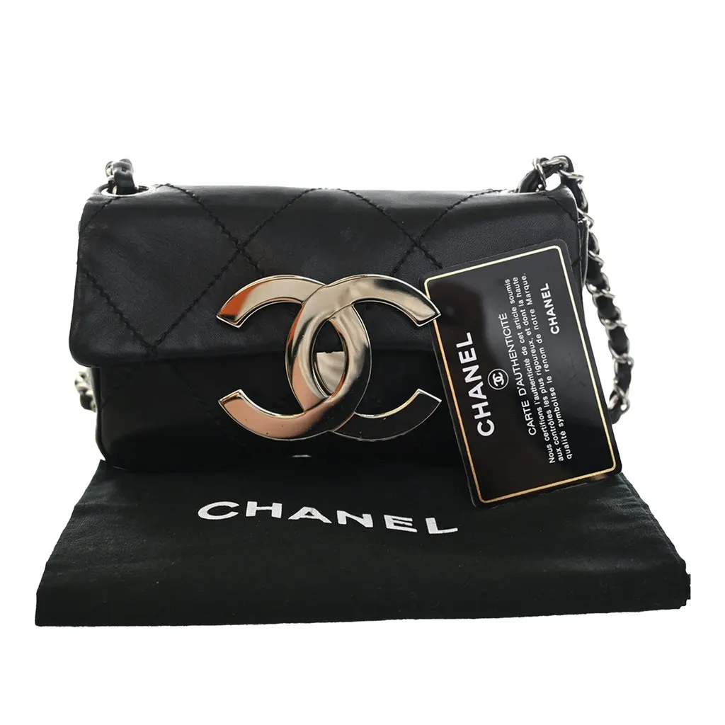 Chanel Oversized CC Calfskin Diamond | Libas Collective