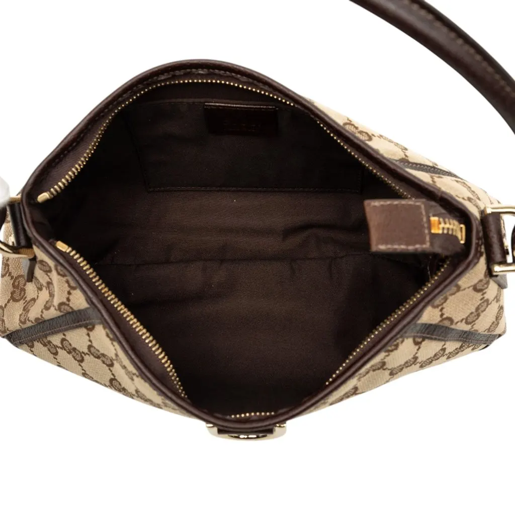Gucci GG Canvas Abbey D Ring Pochette Beige Very good - Model View