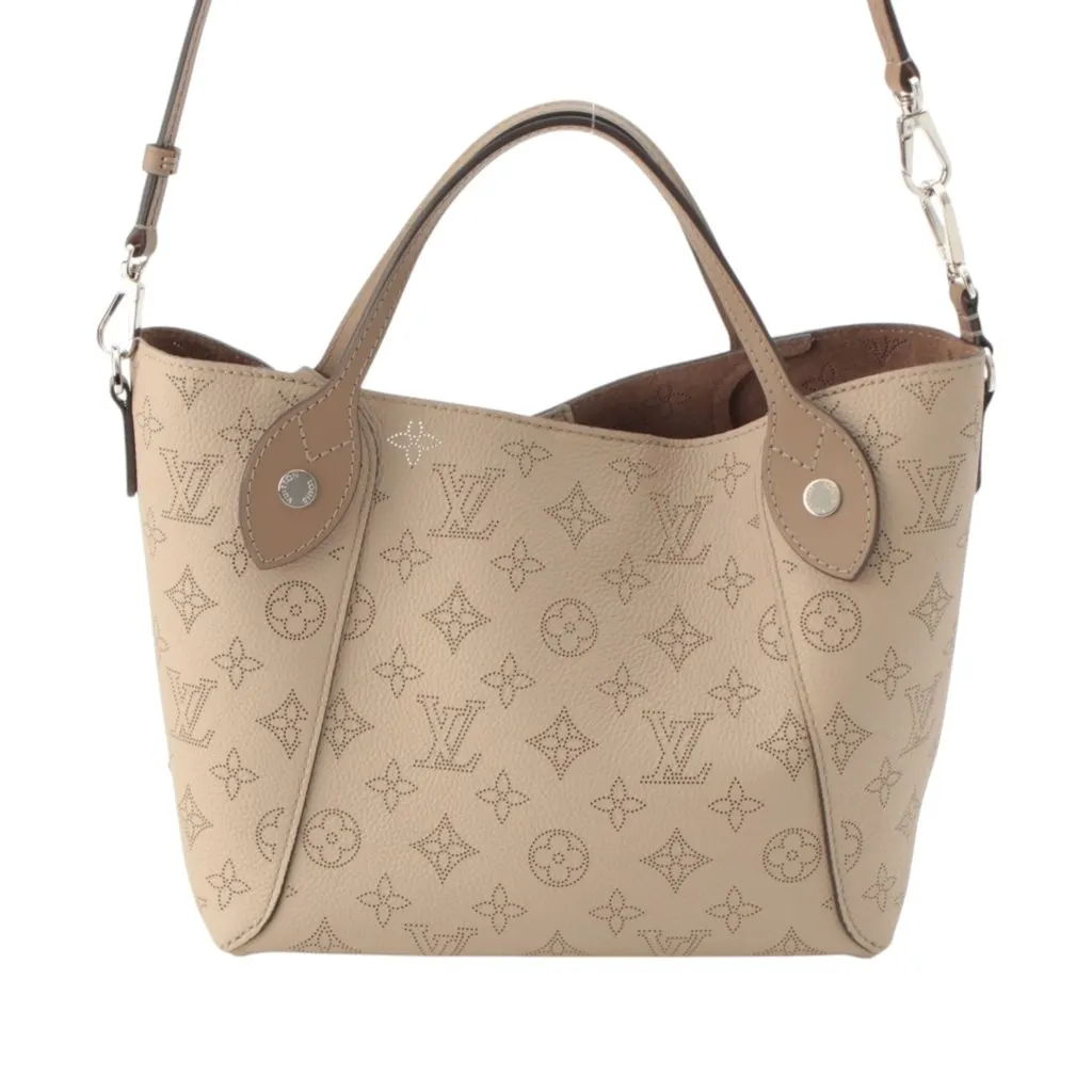 Louis Vuitton Monogram Mahina Hina PM Beige Leather Very good - Model View