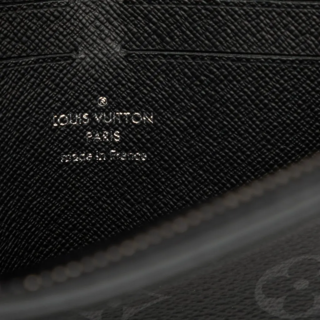 Louis Vuitton Monogram Eclipse Pochette Voyage MM Black Very good - Box View