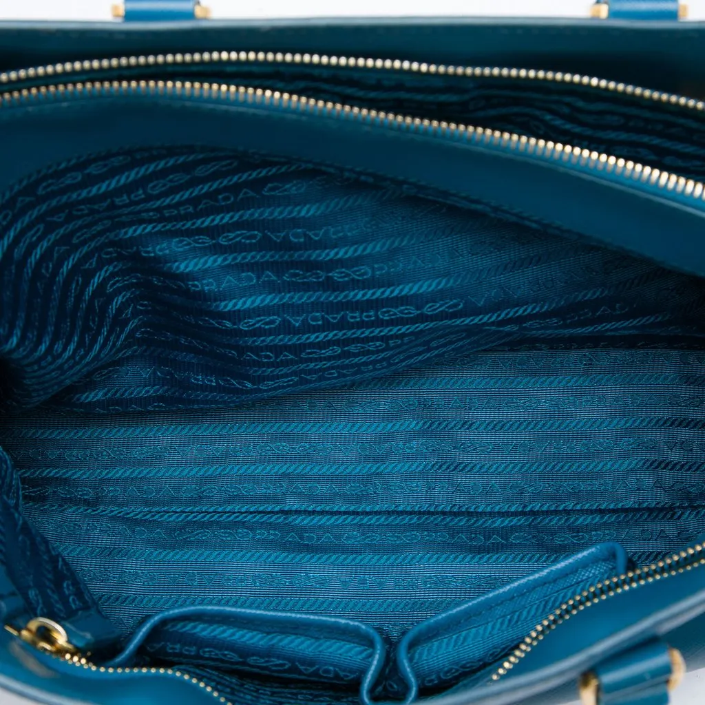 Prada Medium Saffiano Lux Zip Tote Blue Leather Good - Model View