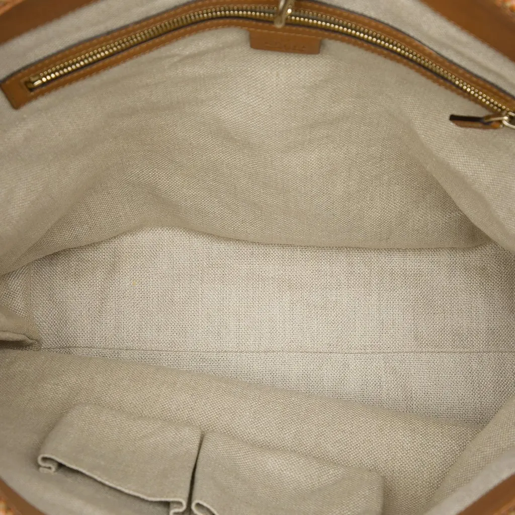 Gucci Large GG Canvas Marrakech Tote Beige Very good - Model View