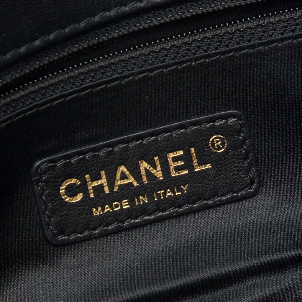 Chanel Quilted Sheepskin Reissue 2.55 Flap Clutch Black Leather Very good - Box View