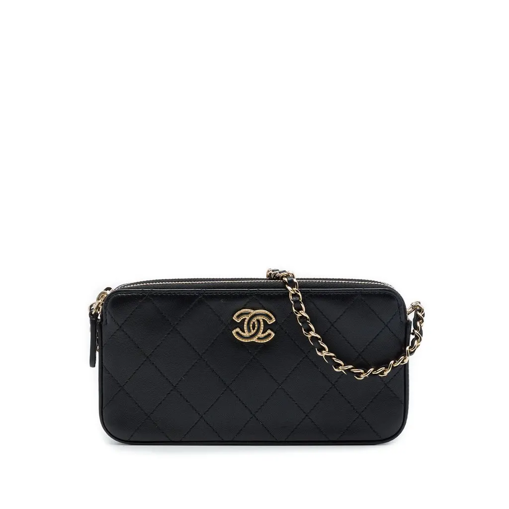 Chanel CC Quilted Calfskin Double Zip Clutch With Chain Black Leather Very good - Front View