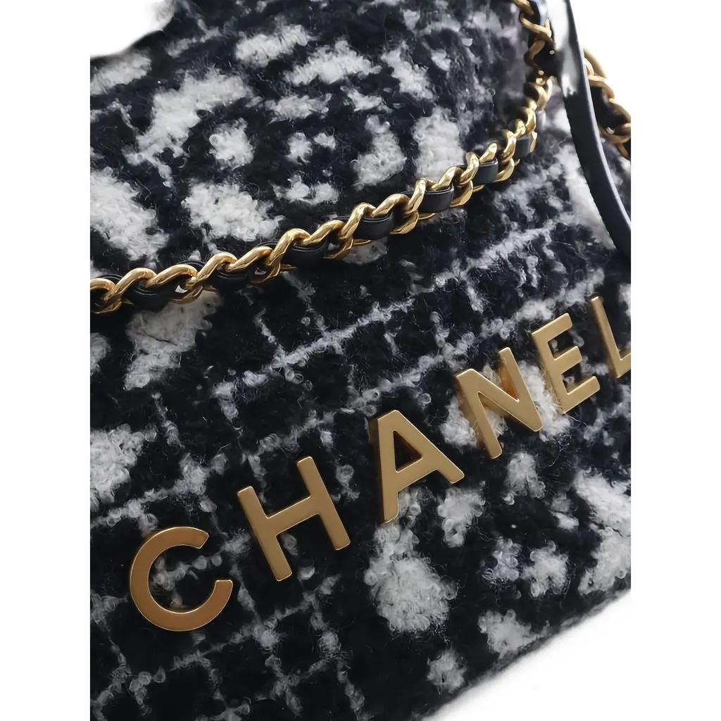Chanel Mini Cashmere Camellia 22 Handbag Black Wool Very good - Box View