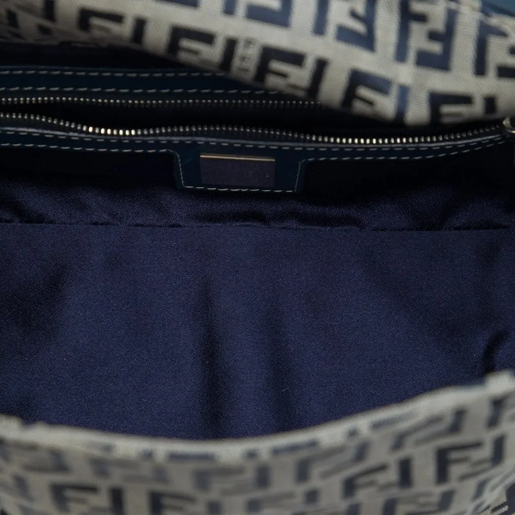 Fendi Zucchino Double Flap Slhoulder Bag MultiColor Very good - Model View
