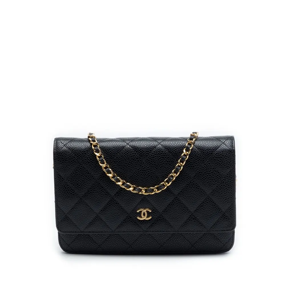Chanel CC Quilted Caviar Wallet on Chain Black Leather Very good - Front View