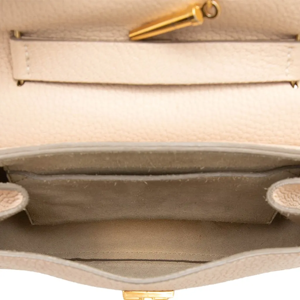 Chloé Mini Grained Lambskin Drew Crossbody Beige Leather Very good - Model View