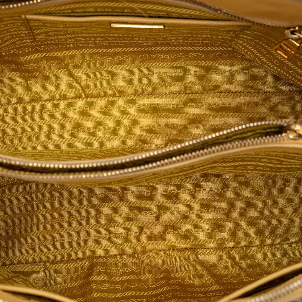 Prada Large Saffiano Lux Promenade Satchel Yellow Leather Very good - Model View