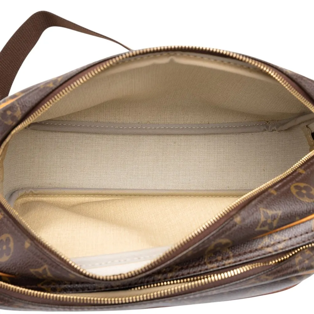 Louis Vuitton Monogram Reporter PM Brown Canvas Good - Model View