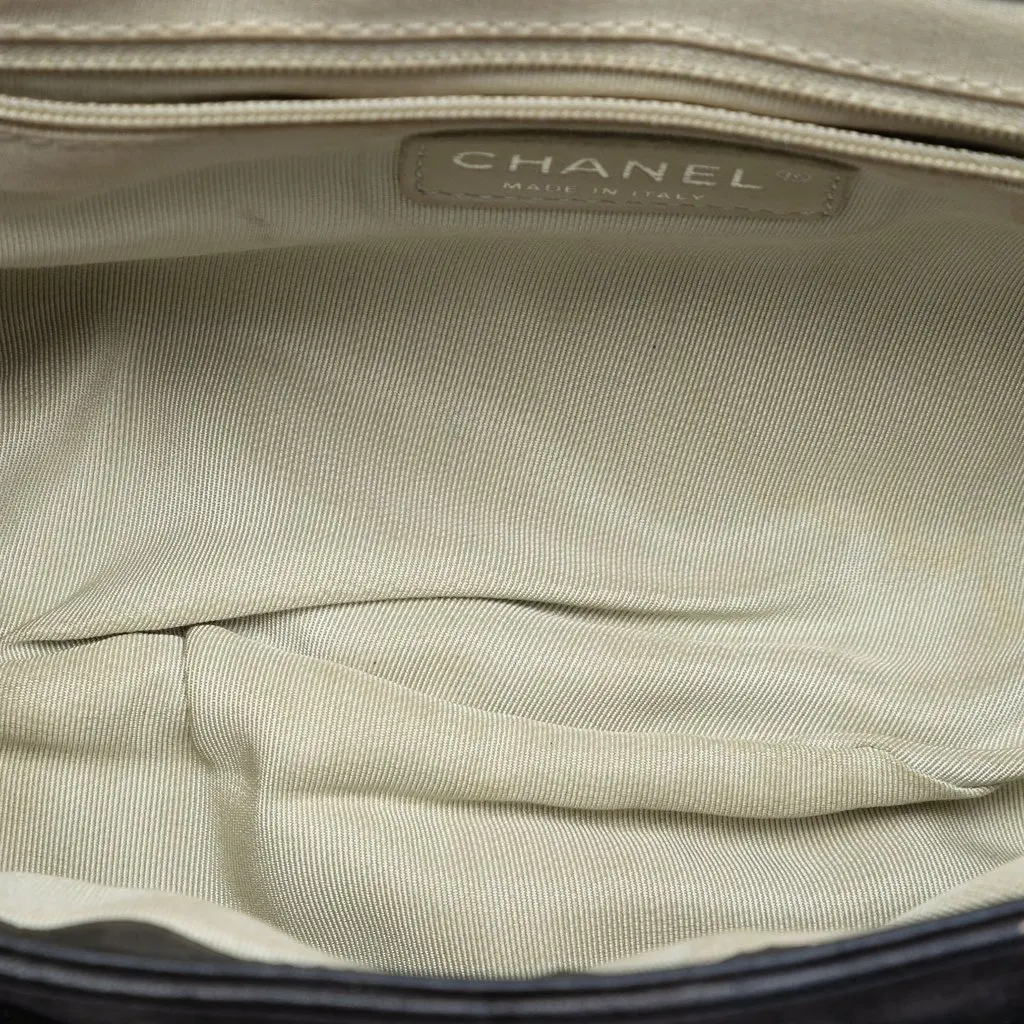 Chanel CC Quilted Lambskin Chain Around Flap Black Leather Very good - Model View