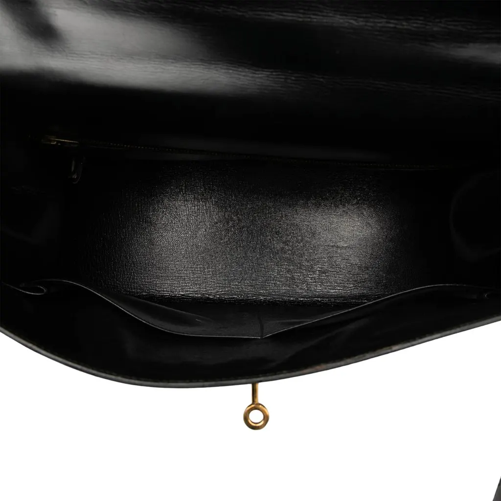 Hermès Box Calf Kelly Sellier 35 Black Leather Good - Model View