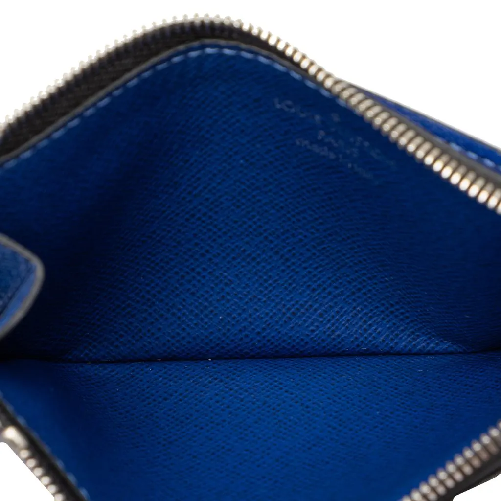 Louis Vuitton Monogram Taigarama Coin Card Holder Blue Canvas Very good - Model View