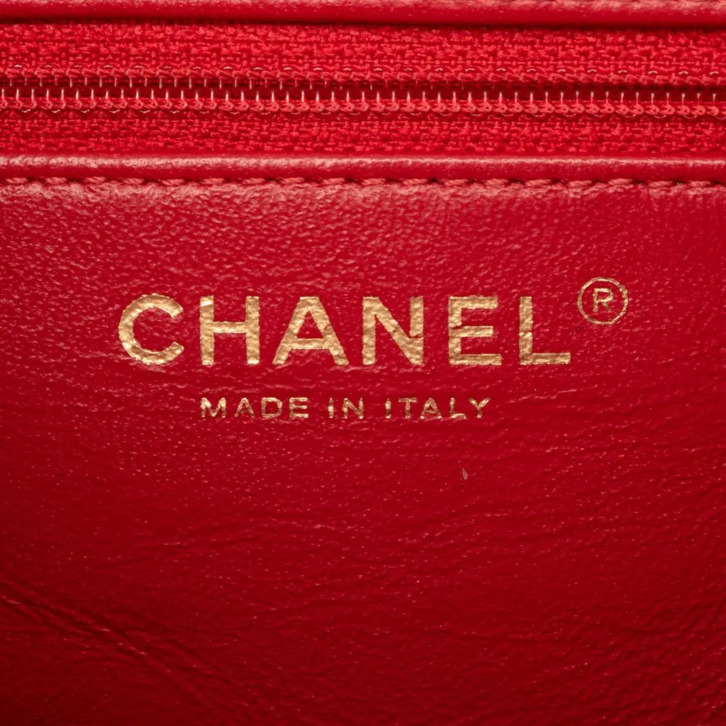 Chanel Quilted Caviar CC Filigree Backpack Red Leather Good - Box View