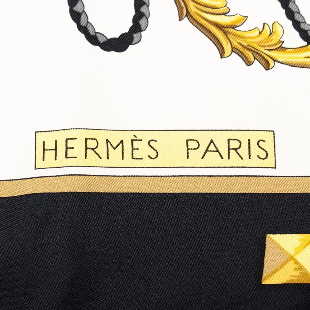 Hermès Les Clefs Silk Scarf 90 White Silk Good - Back View