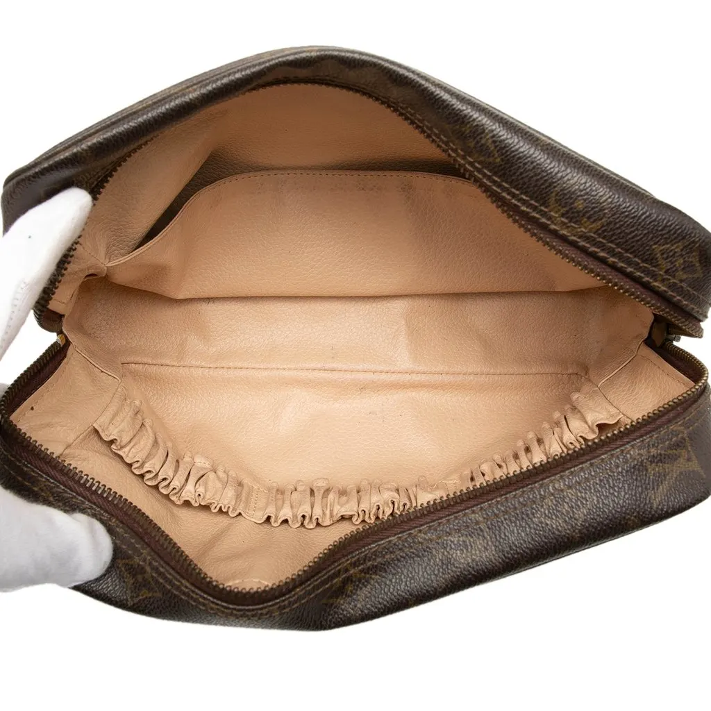 Louis Vuitton Monogram Trousse Toilette 28 Brown Canvas Very good - Model View