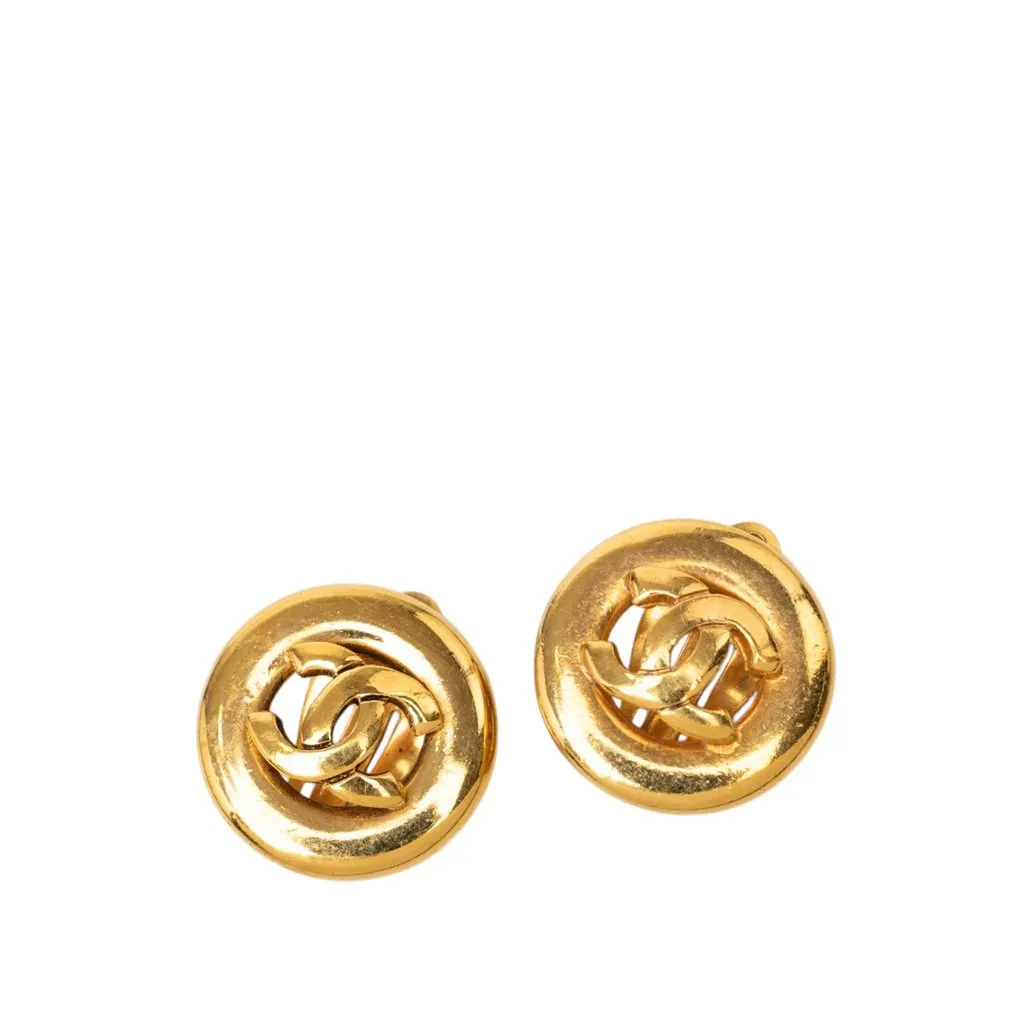 Chanel CC Gold Plated Round Clip On Earrings Gold Metal Very good - Front View