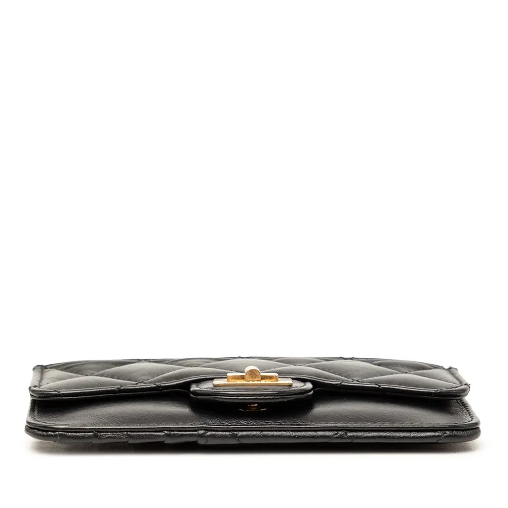 Chanel Quilted Aged Calfskin Reissue 2.55 Flap Card Holder Black Leather Very good - Inside View