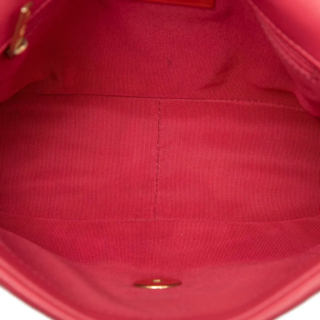 Chanel Medium Lambskin 19 Flap Pink Leather Very good - Model View