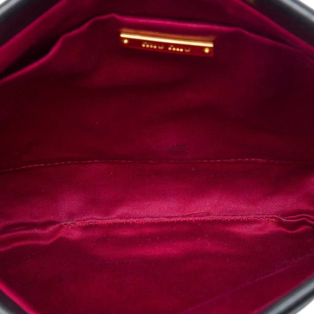 Miu Miu Matelasse Nappa Frame Clutch Black Leather Very good - Model View