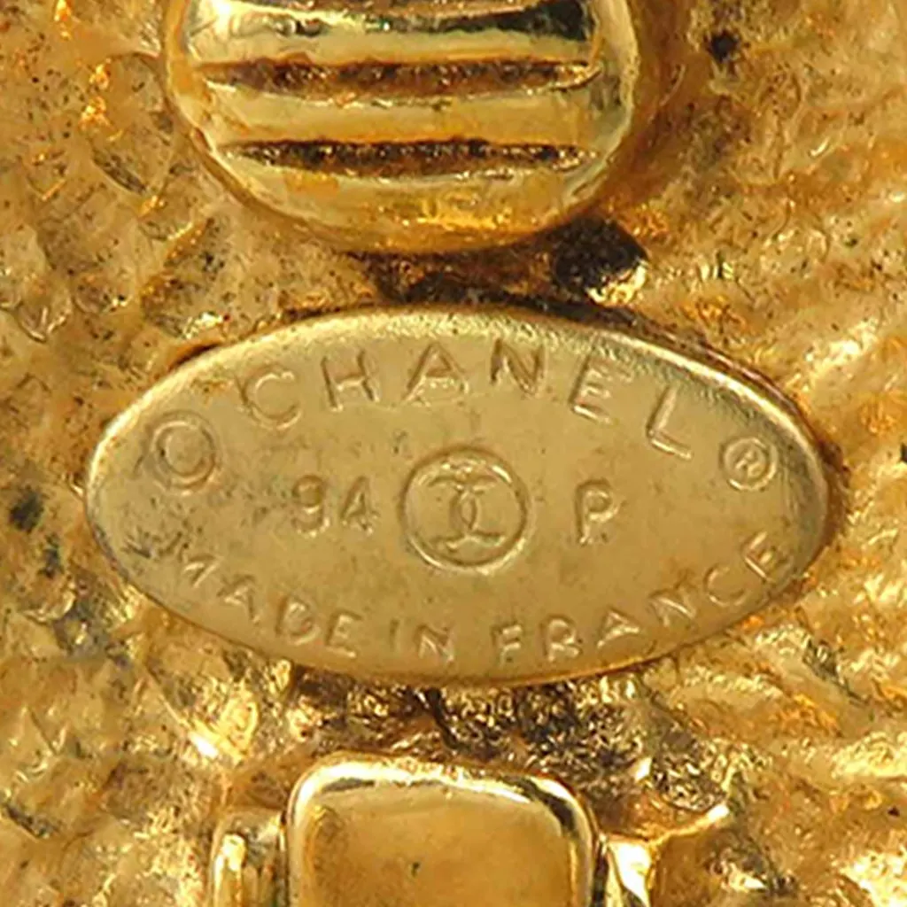 Chanel CC Gold Plated Round Clip On Earrings Gold Metal Very good - Box View