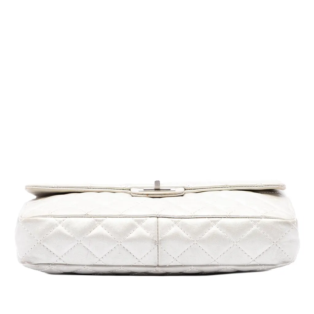 Chanel Quilted Metallic Calfskin Reissue 2.55 Chain Flap Silver Leather Very good - Inside View