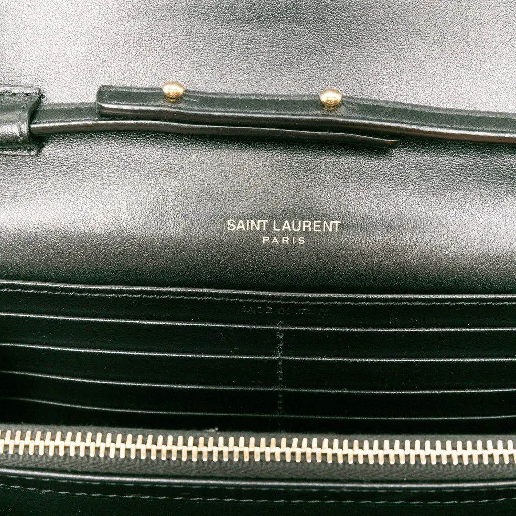 Saint Laurent Croc Embossed Patent Cassandre Wallet On Chain Black Leather Very good - Model View