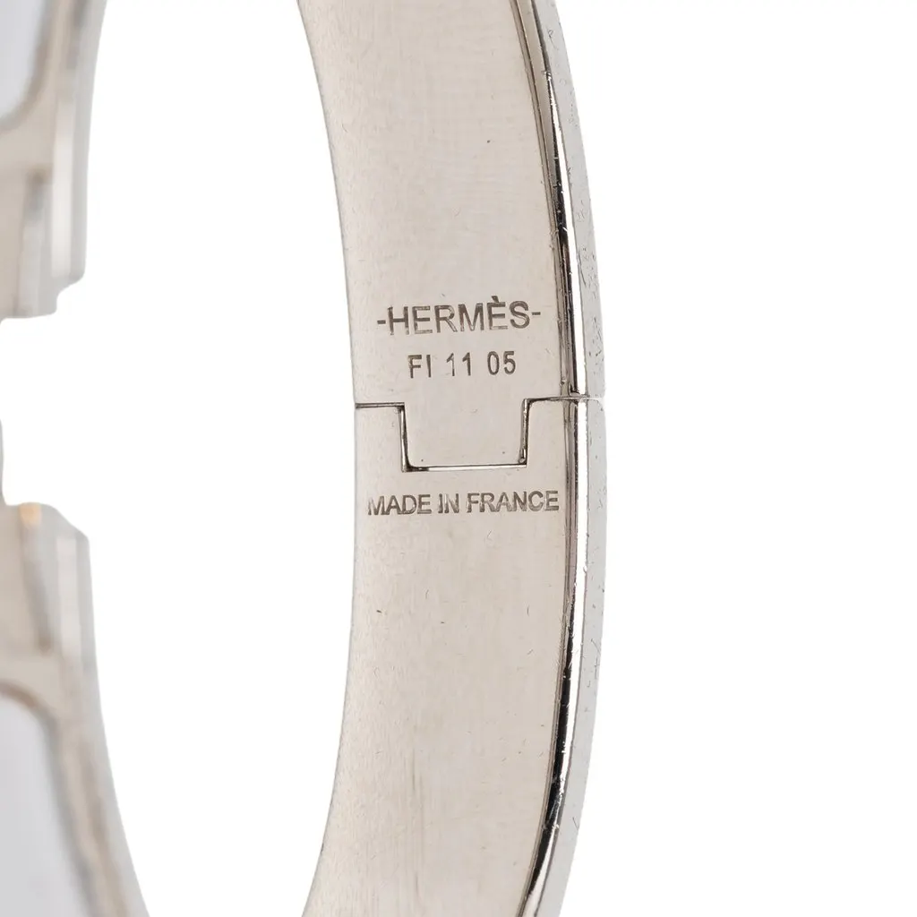 Hermès Narrow Enamel Clic Clac H Bracelet PM Beige Very good - Model View