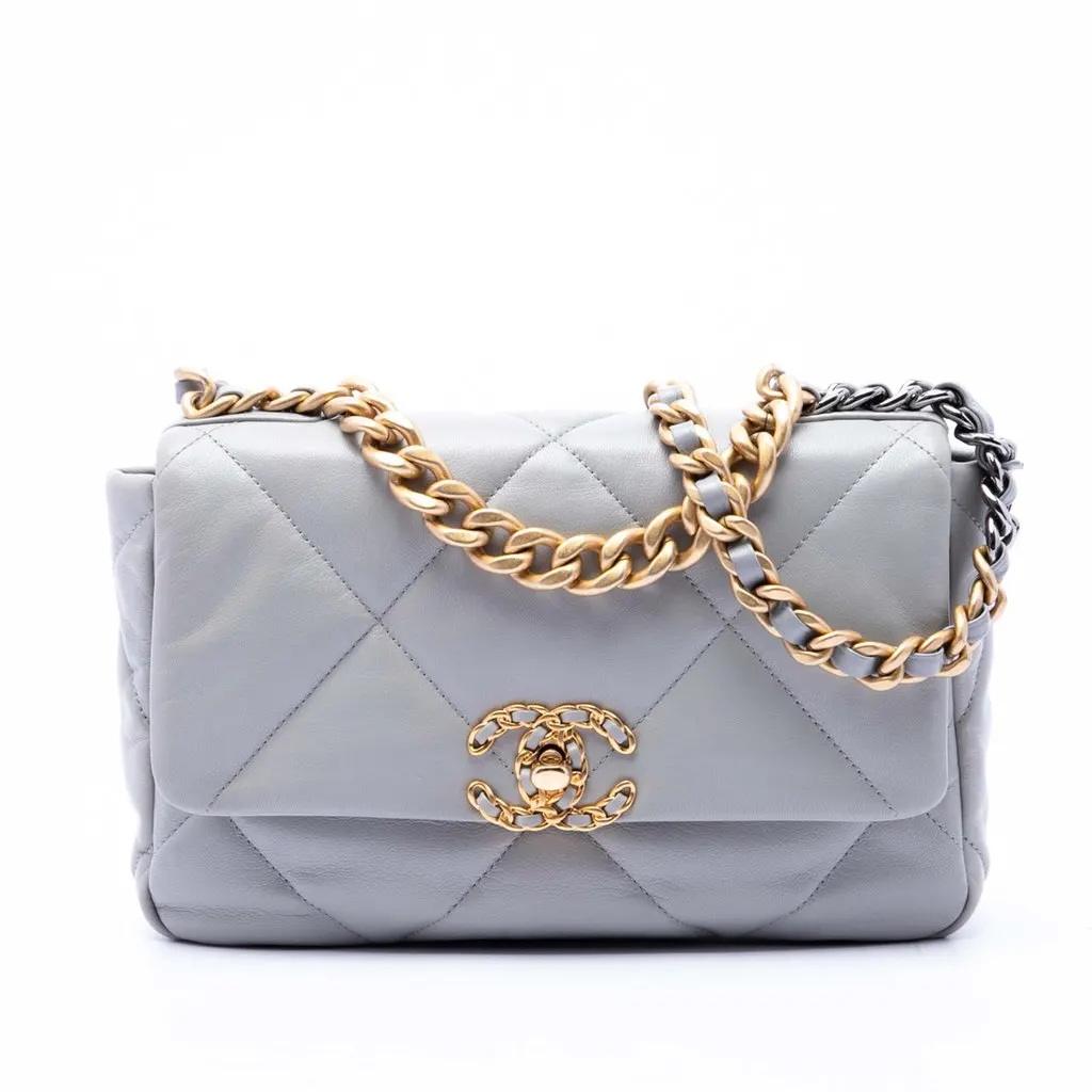 Chanel Medium Lambskin 19 Flap MultiColor Leather Very good - Front View