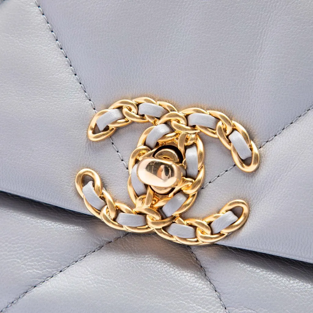 Chanel Medium Lambskin 19 Flap MultiColor Leather Very good - Box View