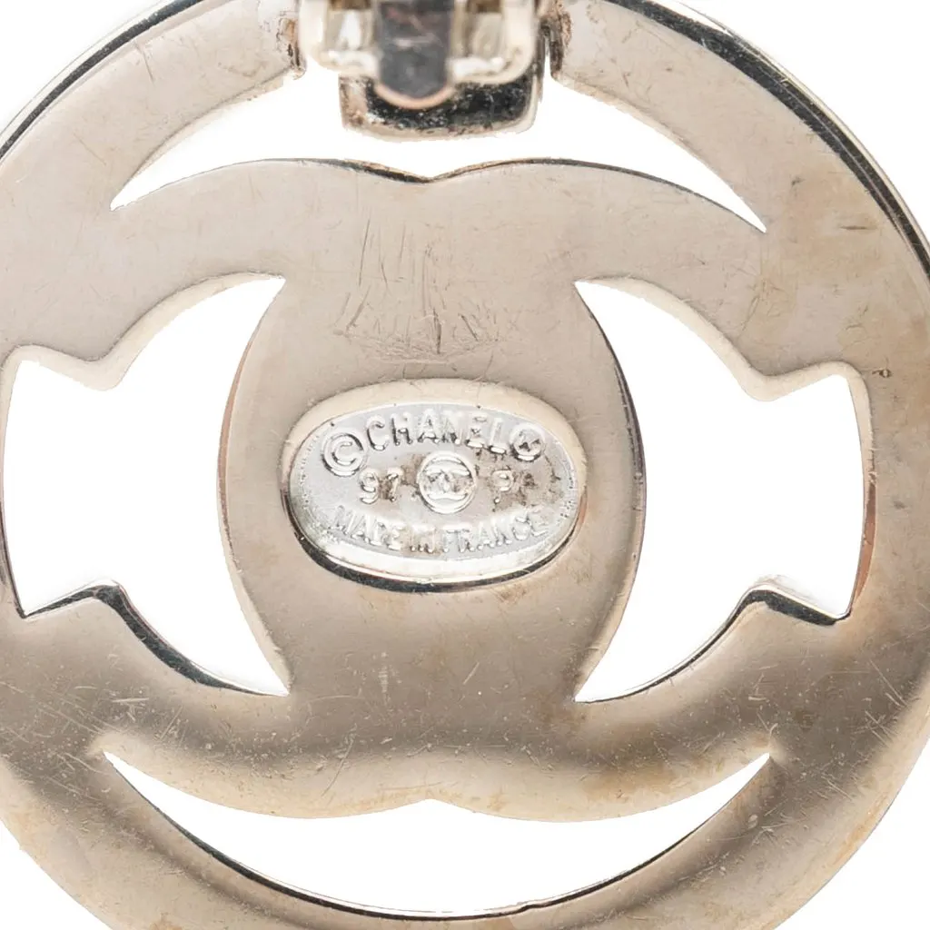Chanel CC Brass Turn Lock Clip On Earrings Silver Metal Very good - Model View