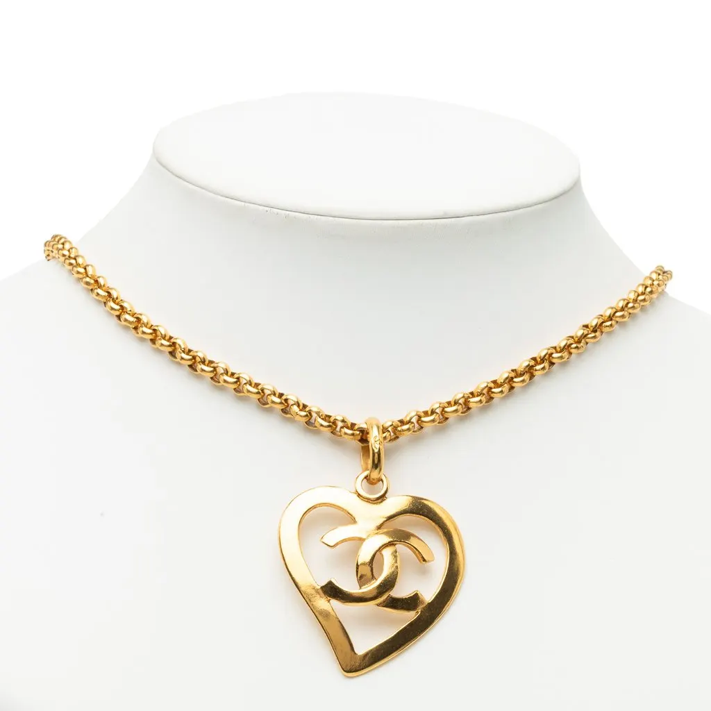 Chanel CC Gold Plated Heart Pendant Necklace Gold Metal Very good - Box View