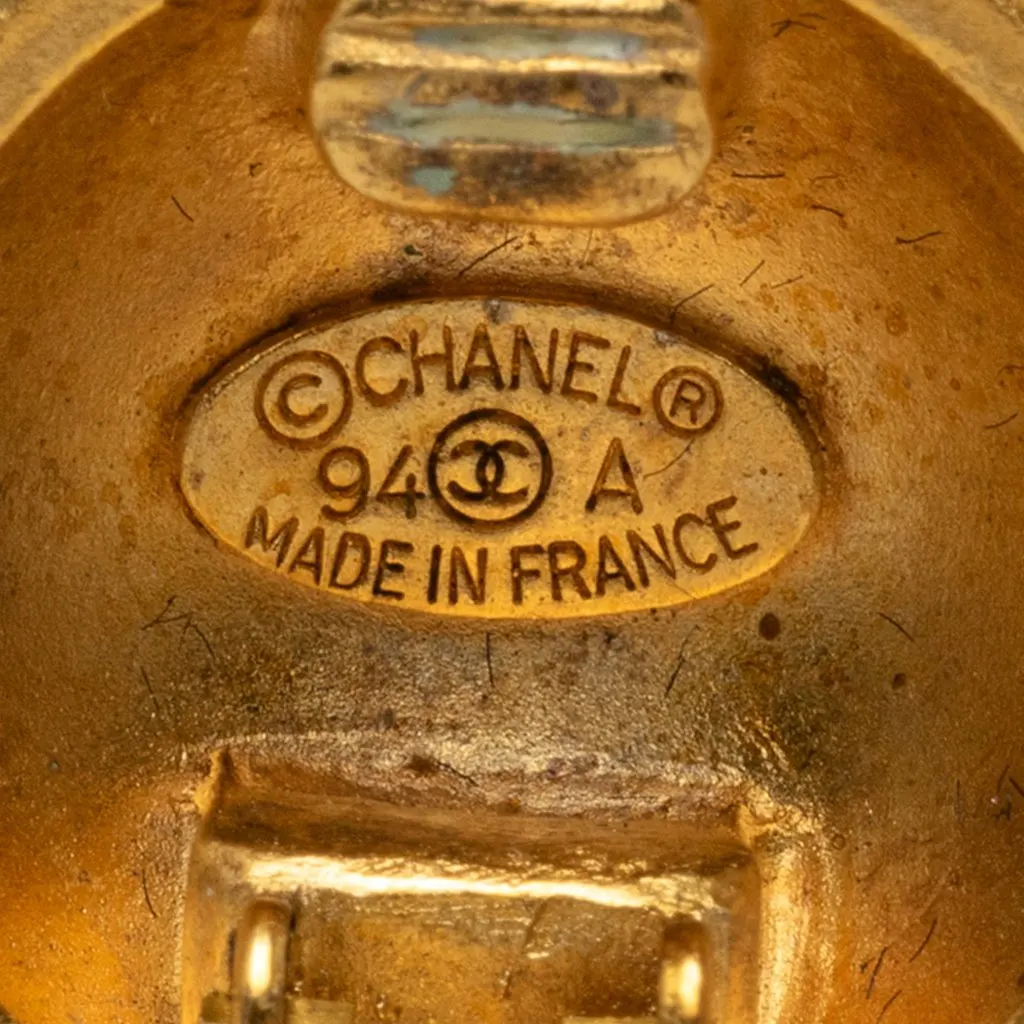 Chanel CC Gold Plated Round Clip On Earrings Gold Metal Very good - Inside View