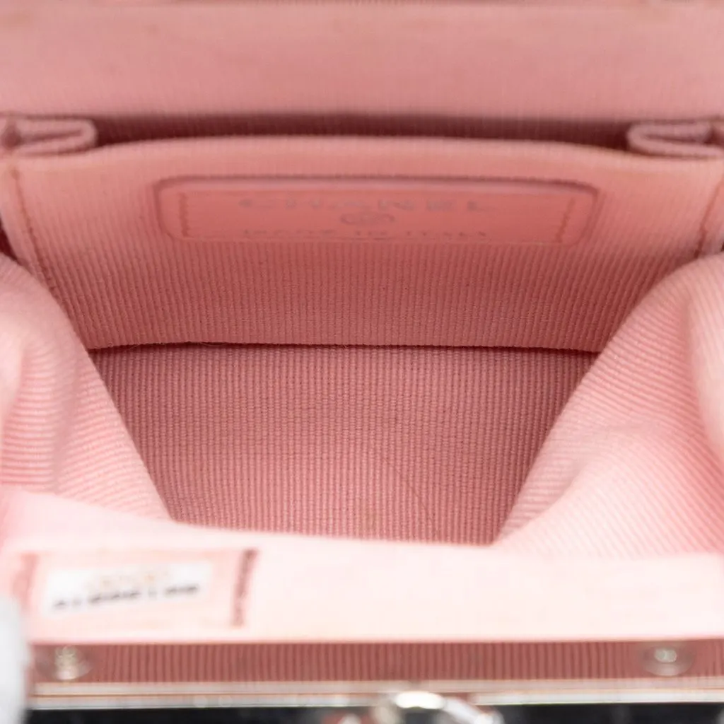 Chanel CC Quilted Acrylic and Lambskin Evening Clutch With Chain White Leather Very good - Model View