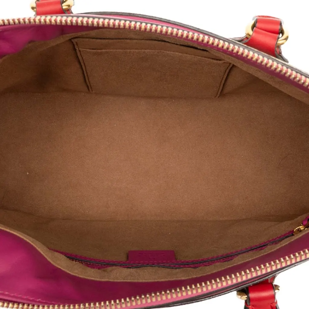 Gucci GG Supreme Linea A Satchel Beige Very good - Model View