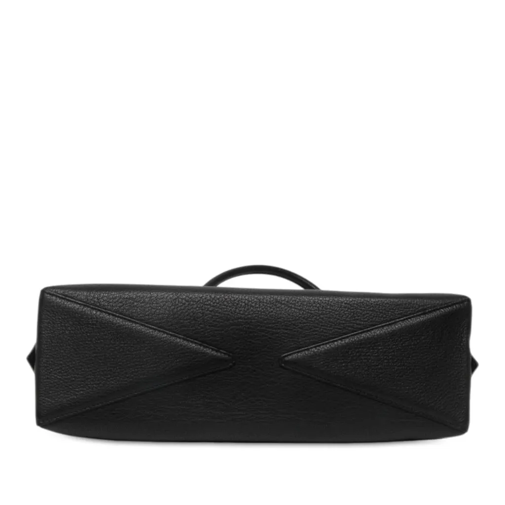 Alaïa Medium Goatskin Le Teckel Shoulder Bag Black Leather Never worn - Inside View
