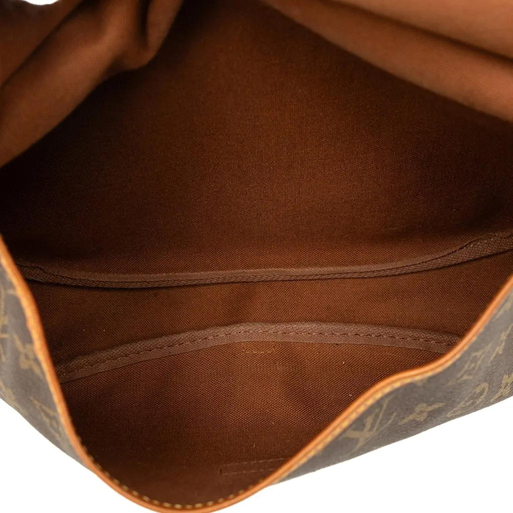 Louis Vuitton Monogram Saumur 25 Brown Canvas Good - Model View