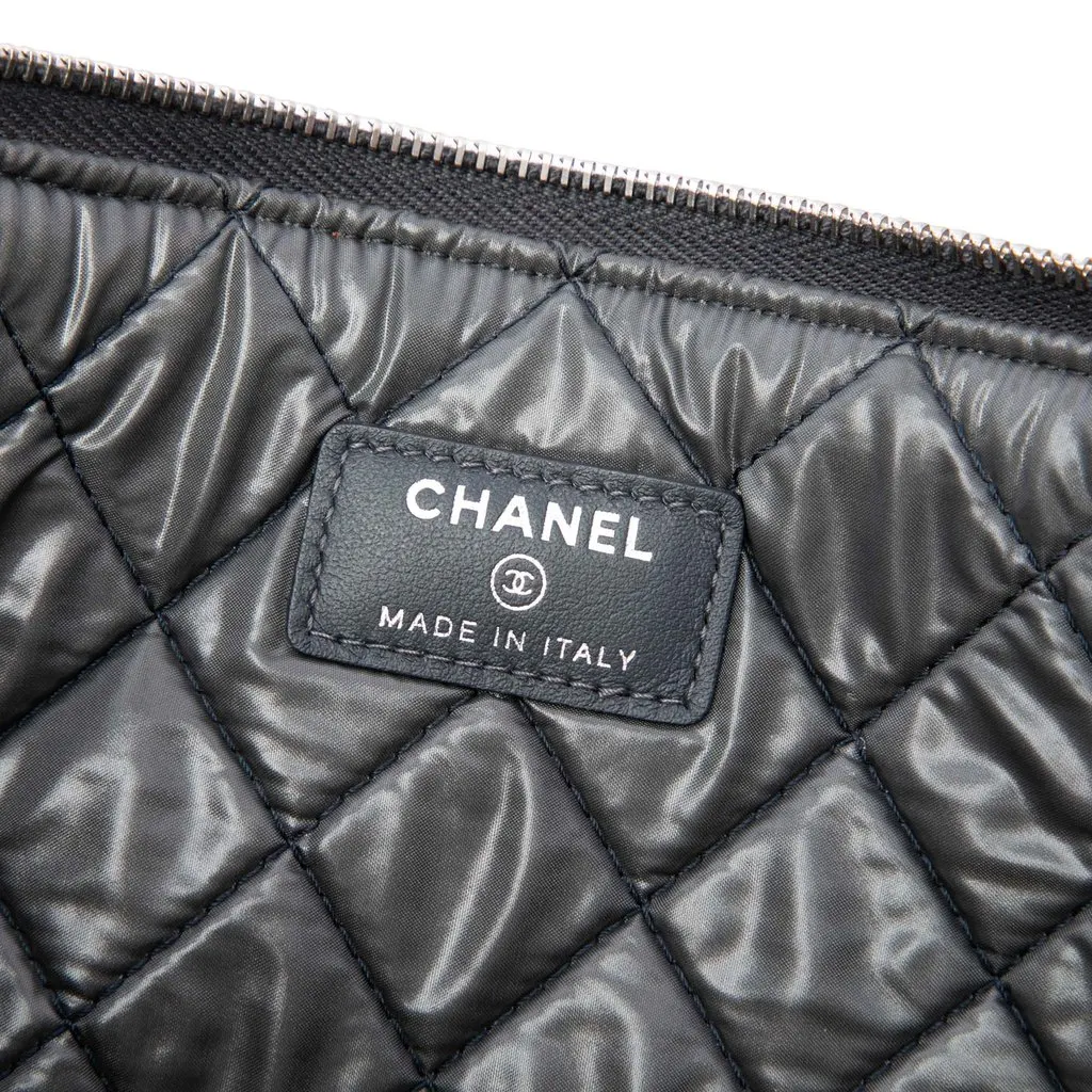 Chanel Large Denim Sequin Embellished Deauville O Case Clutch Grey Denim Very good - Box View
