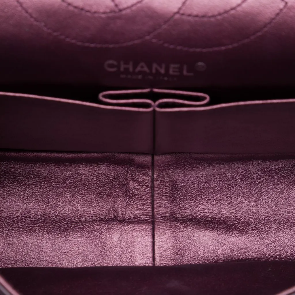 Chanel Quilted Metallic Aged Calfskin Reissue 2.55 Double Flap 226 Purple Leather Very good - Model View