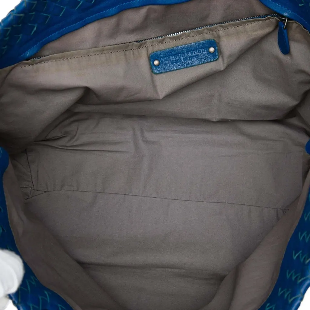Bottega Veneta Medium Nappa Intrecciato Capri Tote Blue Leather Very good - Model View