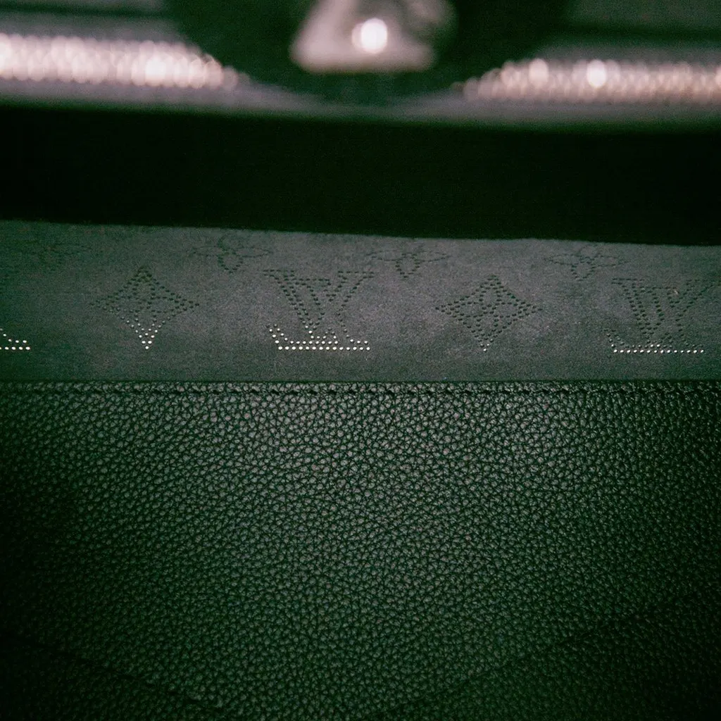 Louis Vuitton Monogram Mahina Carmel Black Leather Very good - Model View