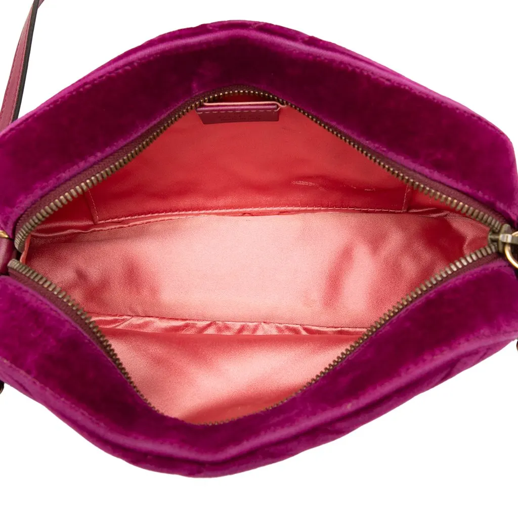 Gucci Small GG Marmont Matelasse Velvet Crossbody Purple Velvet Very good - Model View