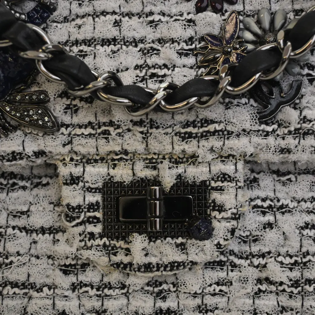 Chanel Mini Tweed Garden Party Reissue 2.55 Double Flap 224 Black Very good - Model View