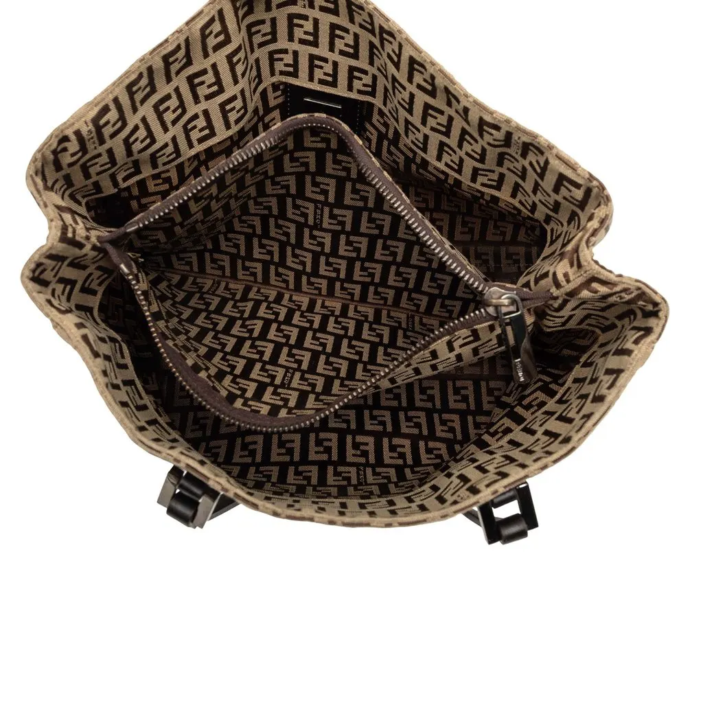 Fendi Zucchino Canvas Tote Beige Very good - Model View